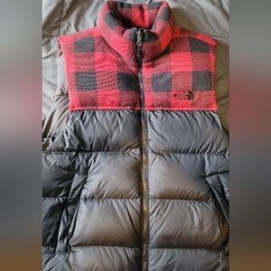 Men’s The North Face Down Vest – Size Large – Plaid Yoke